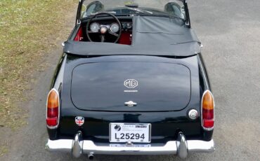 MG-Midget-1965-Convertible-17