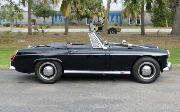 MG-Midget-1965-Convertible-2
