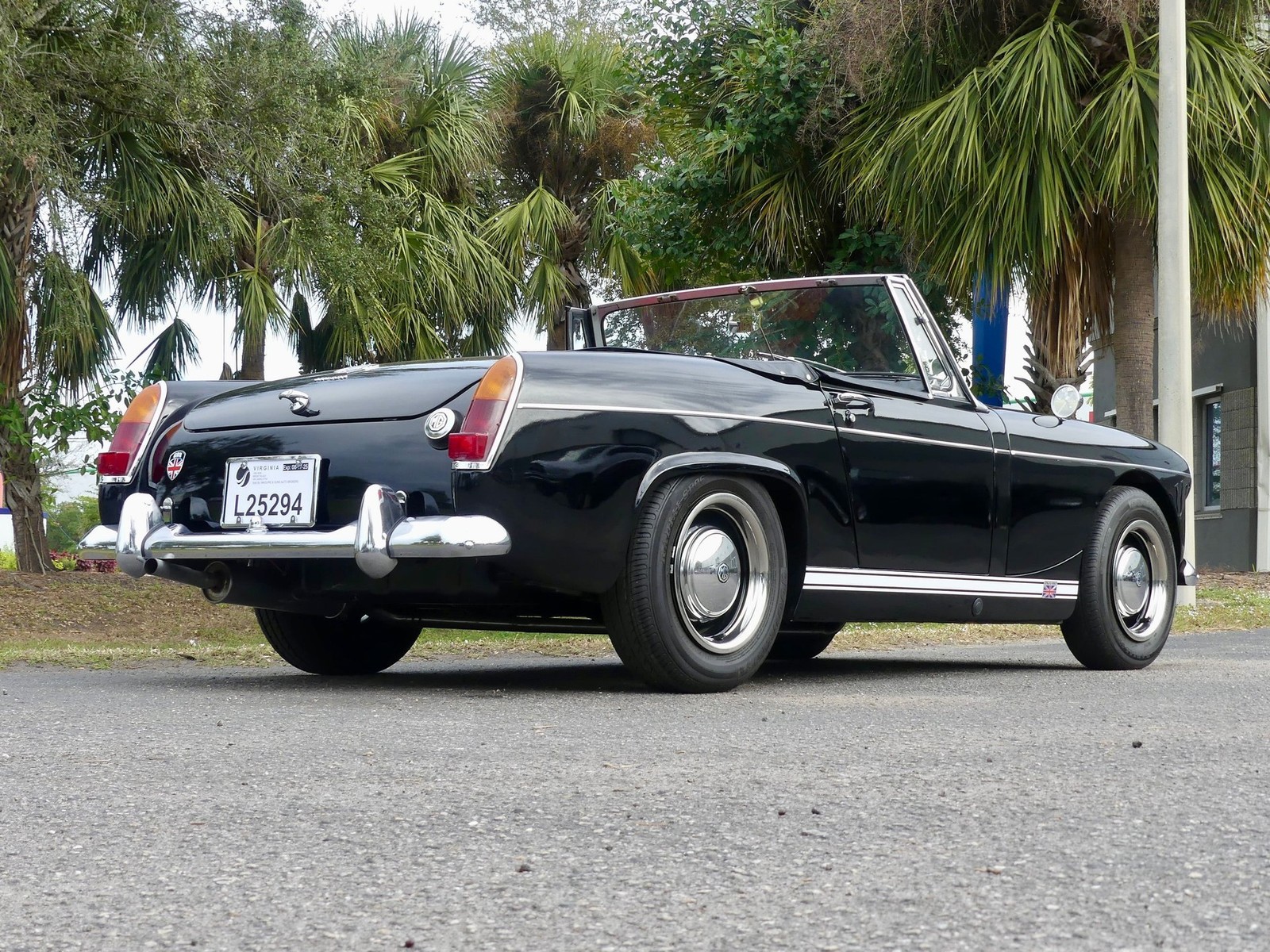 MG-Midget-1965-Convertible-21