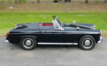MG-Midget-1965-Convertible-22