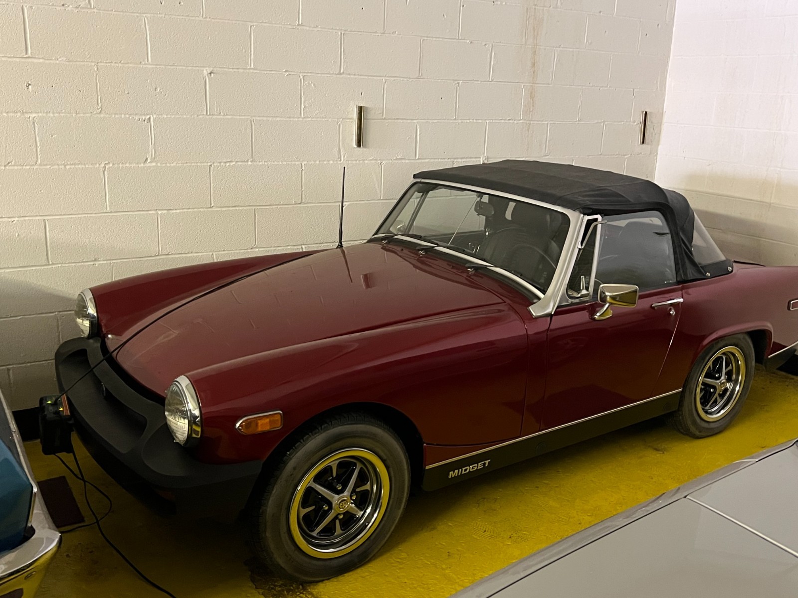 MG-Midget-1978-Convertible-8