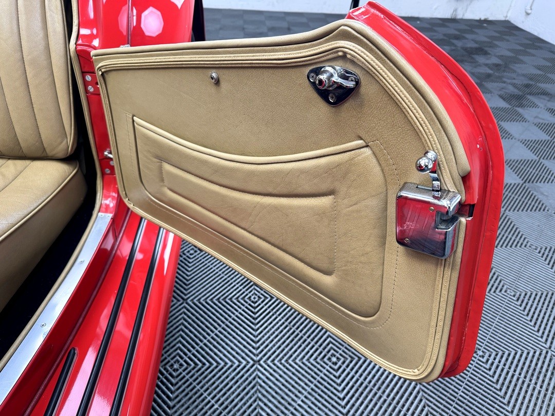 MG-Other-1952-Roadster-23