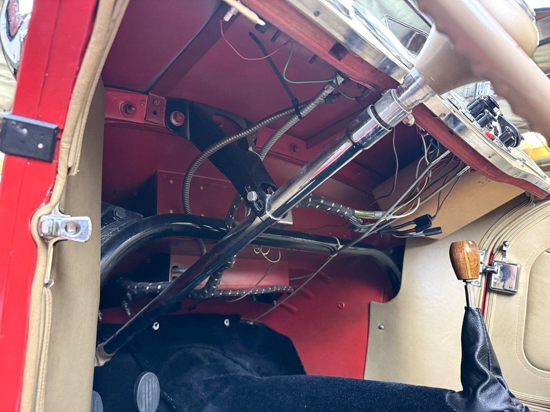 MG-Other-1952-Roadster-24