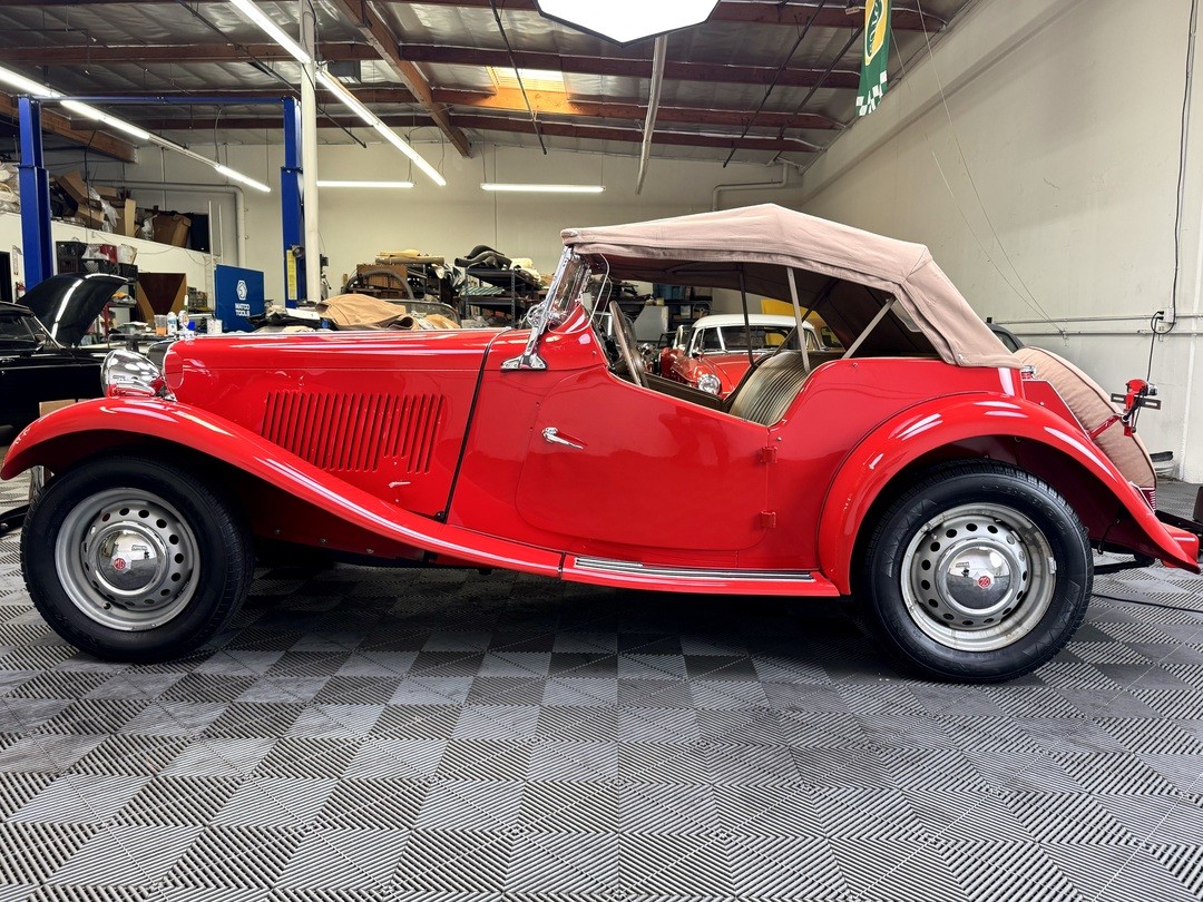 MG-Other-1952-Roadster-9