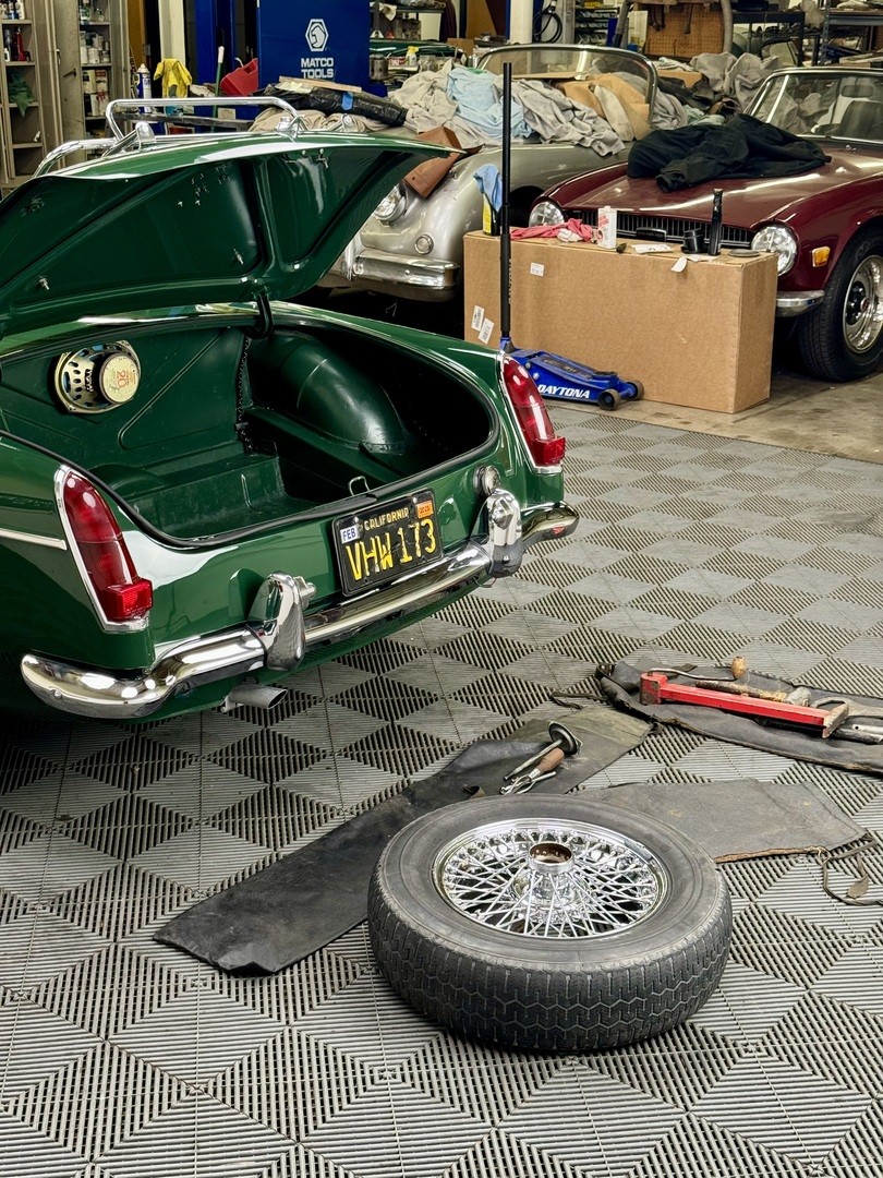 MG-Other-1967-ROADSTER-28