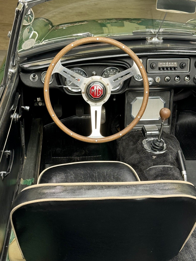 MG-Other-1967-ROADSTER-31