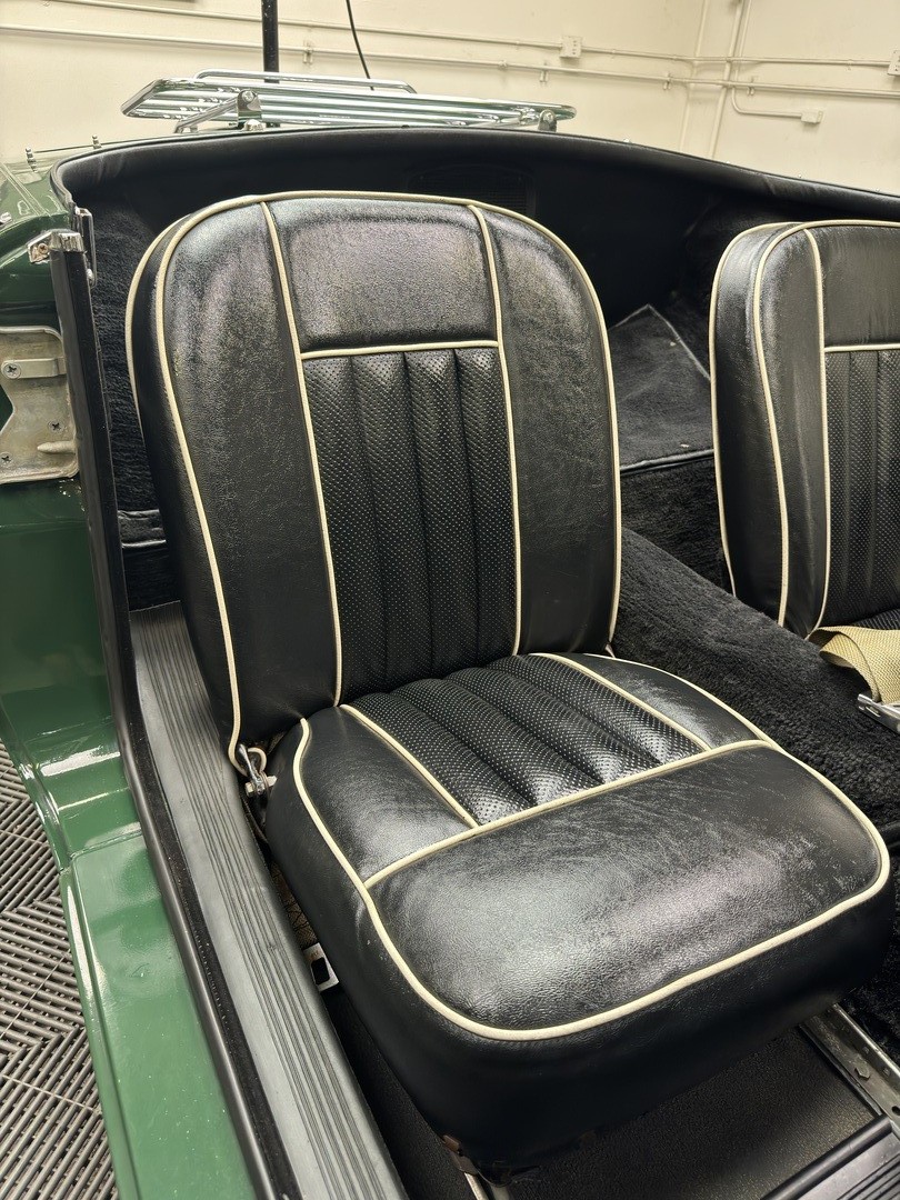 MG-Other-1967-ROADSTER-33