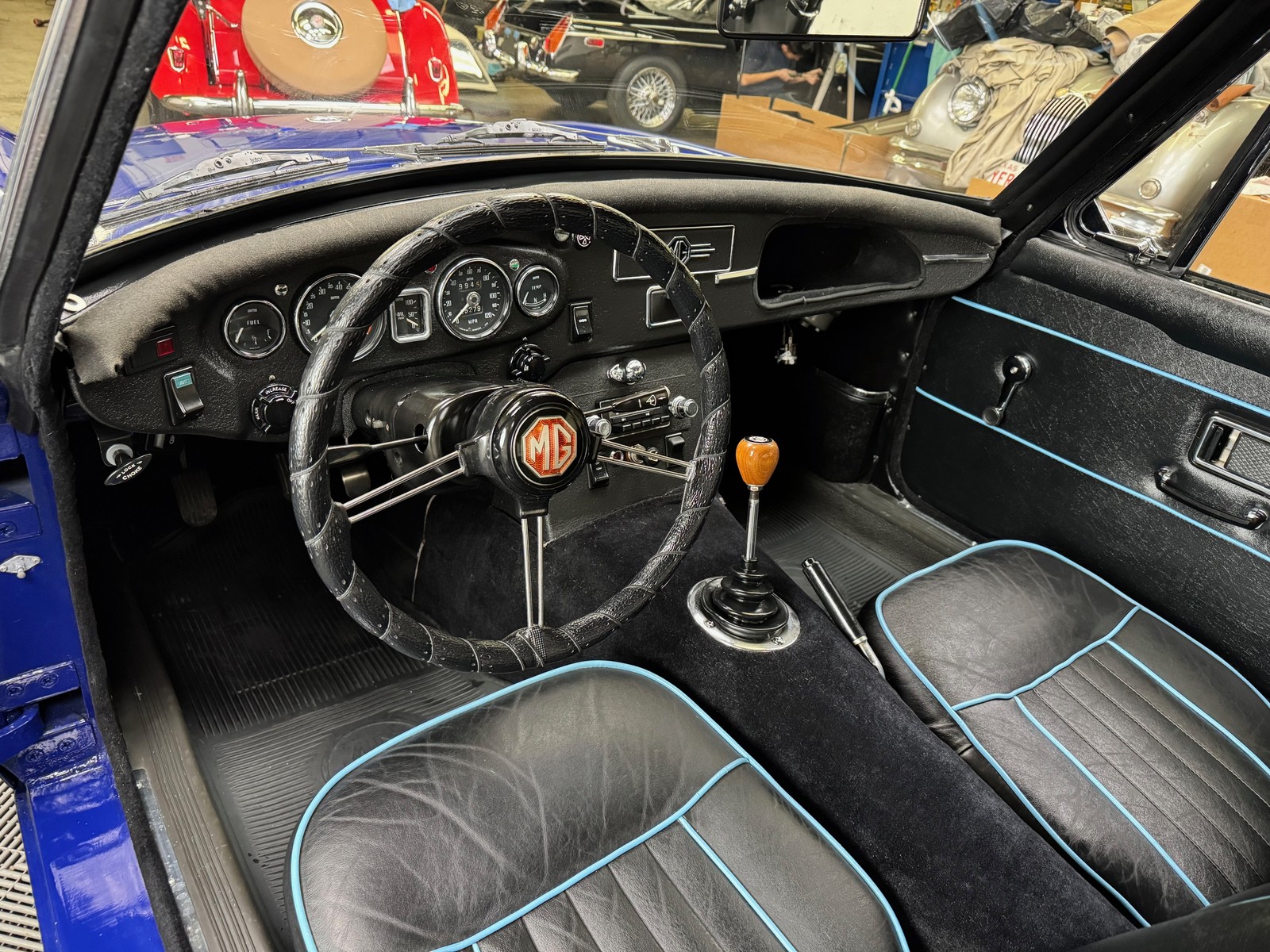 MG-Other-1968-Coupe-10