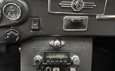 MG-Other-1968-Coupe-16