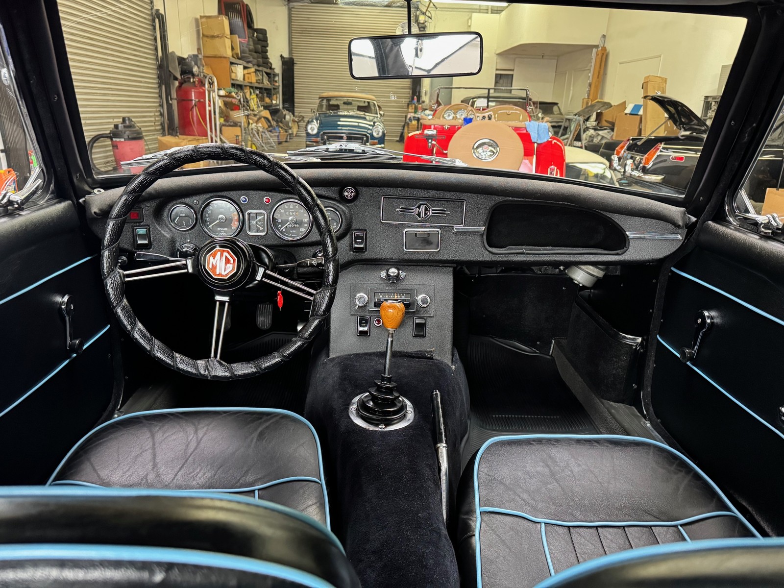 MG-Other-1968-Coupe-17