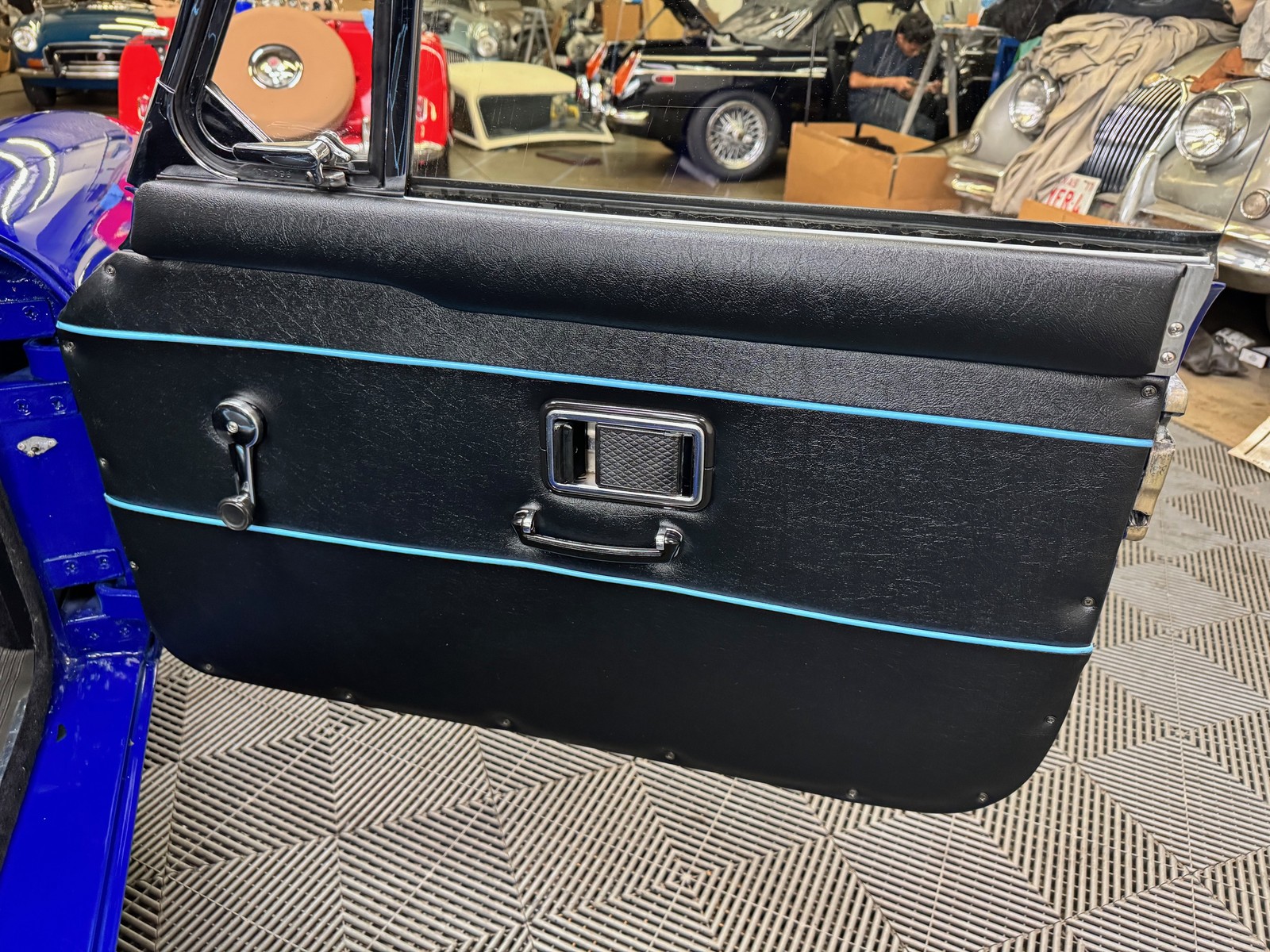 MG-Other-1968-Coupe-26