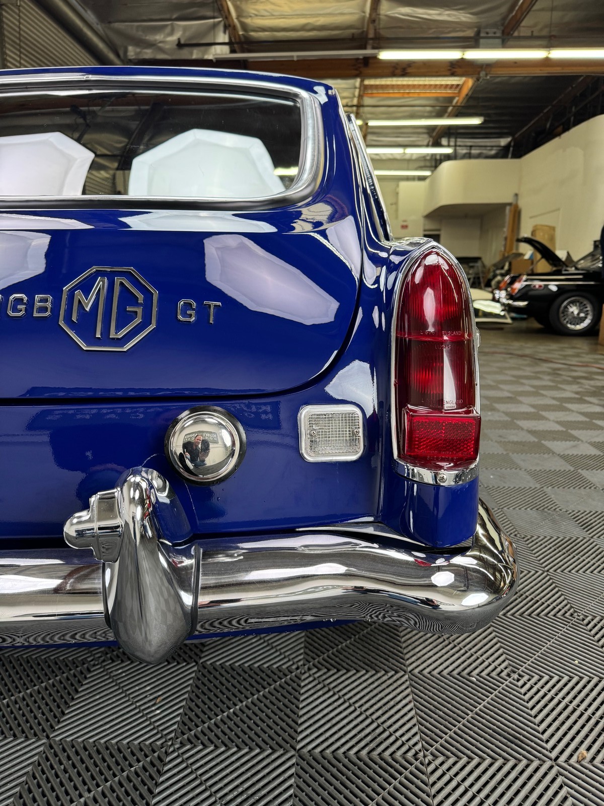 MG-Other-1968-Coupe-34