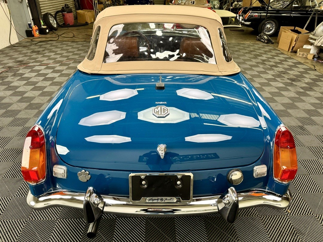 MG-Other-1972-Roadster-13
