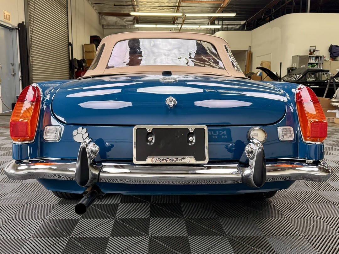 MG-Other-1972-Roadster-14