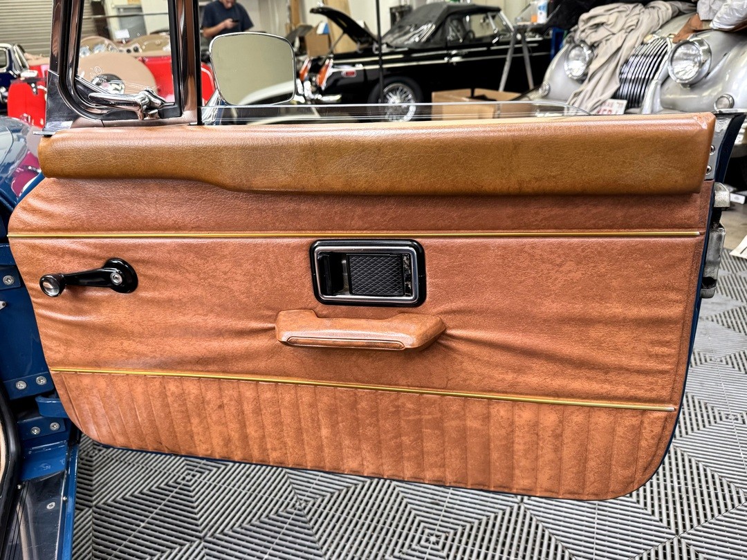 MG-Other-1972-Roadster-35