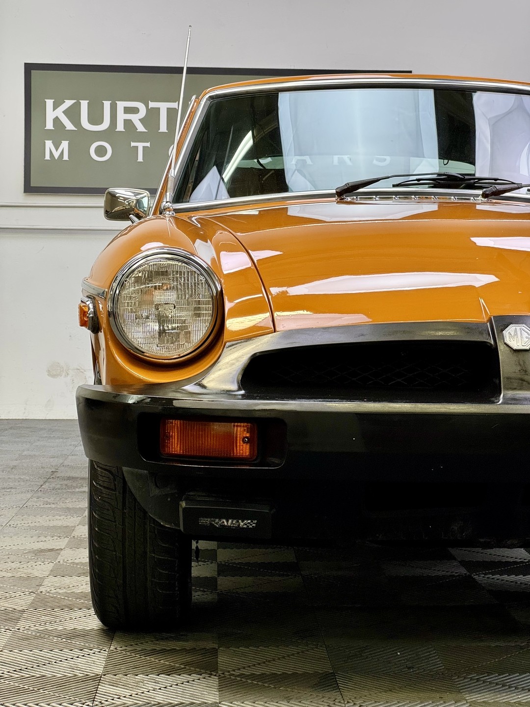 MG-Other-1974-COUPE-14