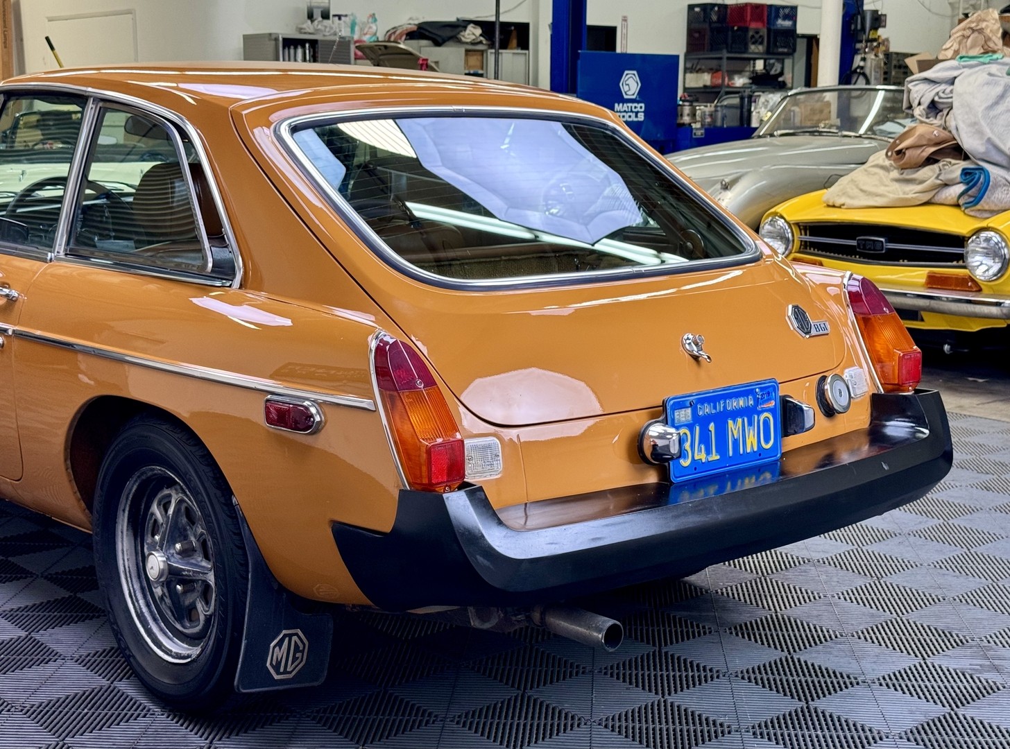 MG-Other-1974-COUPE-17