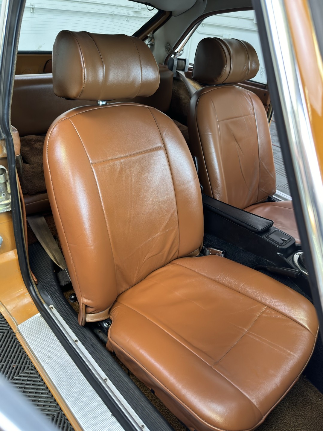 MG-Other-1974-COUPE-30