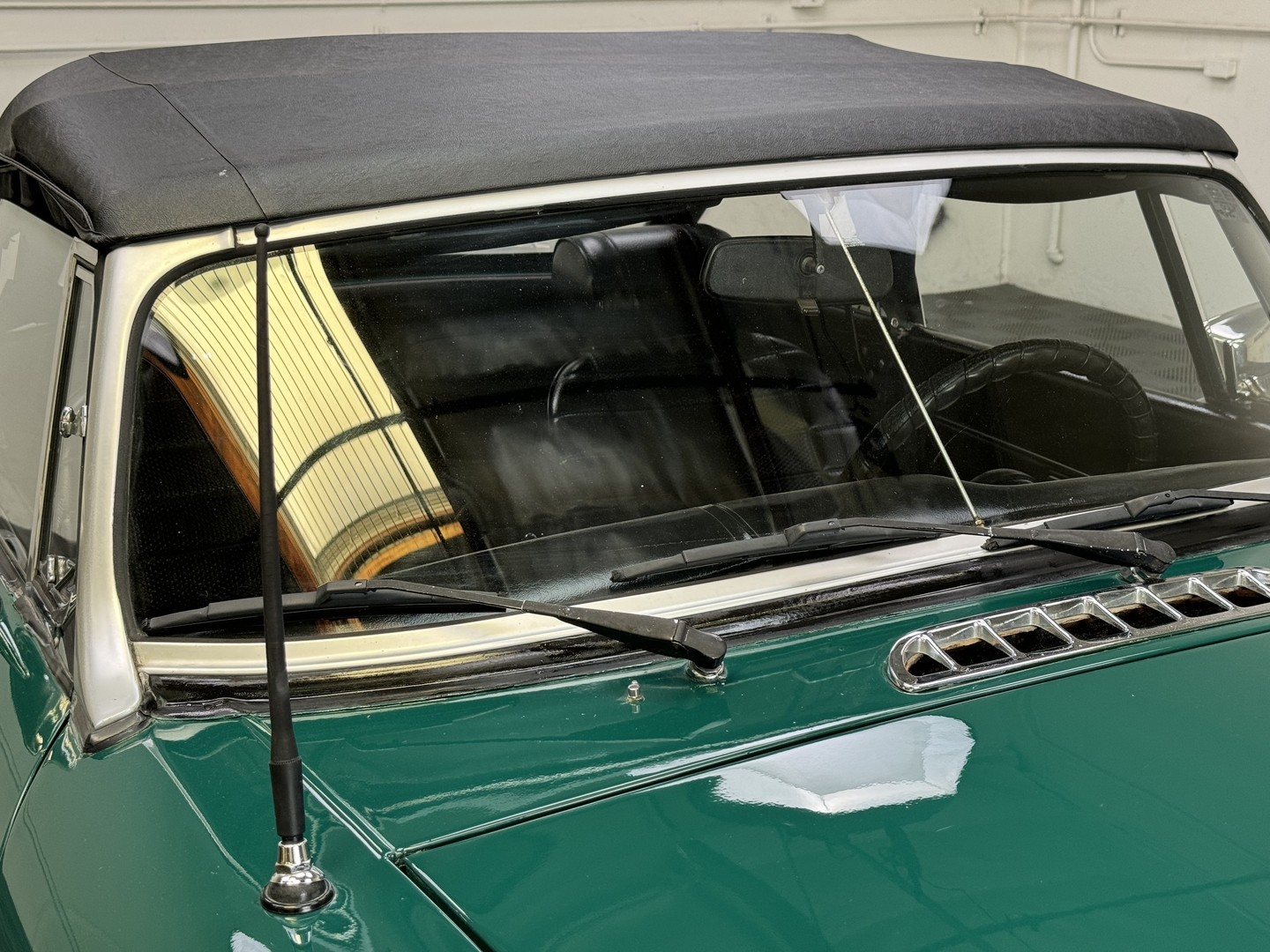 MG-Other-1974-COUPE-6