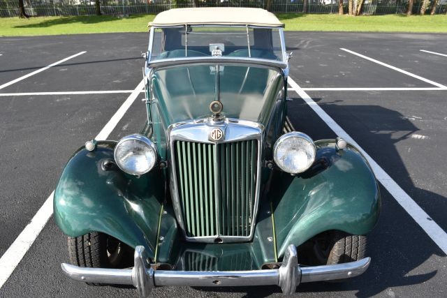 MG-TD-1954-Convertible-25