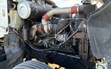 Mack-ch613-diesel-1996-white-12