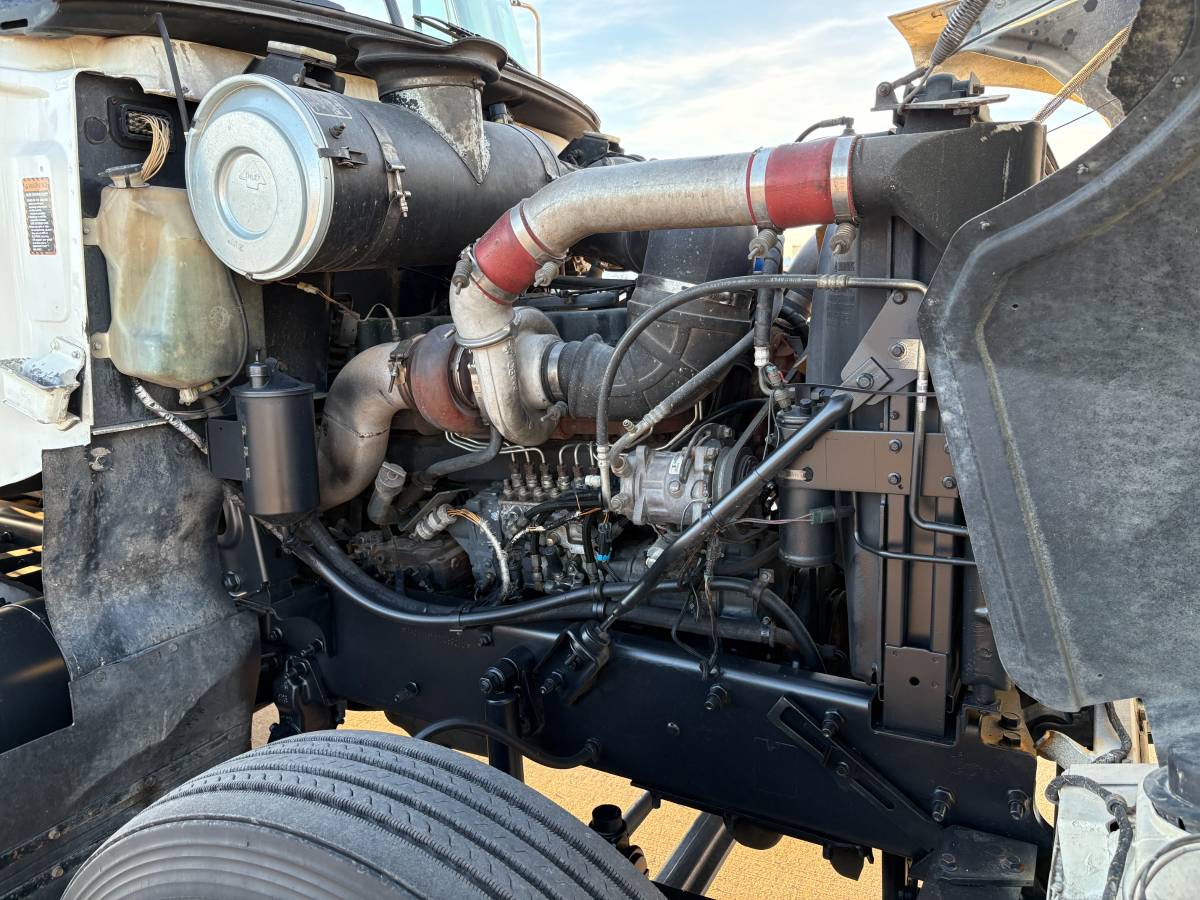 Mack-ch613-diesel-1996-white-12