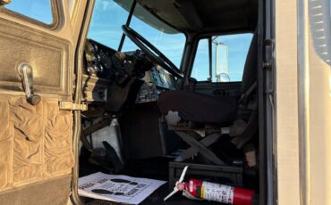 Mack-ch613-diesel-1996-white-14