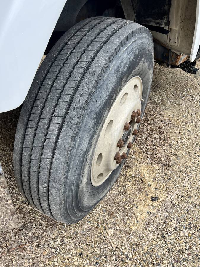 Mack-semi-ch613-diesel-1996-white-2