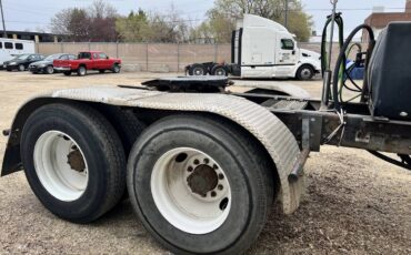 Mack-semi-ch613-diesel-1996-white-3