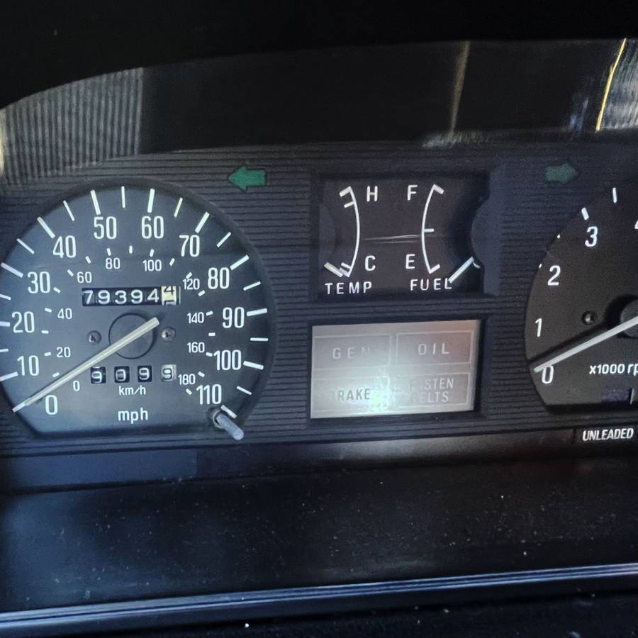 Mazda-626-1979-yellow-5