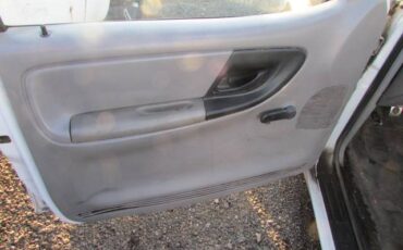 Mazda-b-series-pickup-1995-11