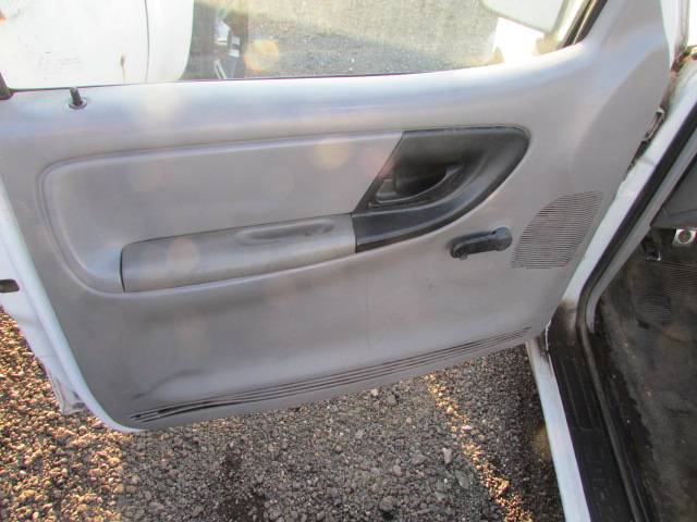 Mazda-b-series-pickup-1995-11