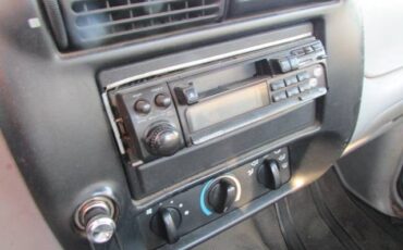 Mazda-b-series-pickup-1995-12