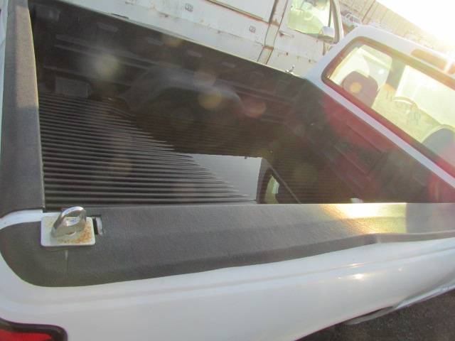 Mazda-b-series-pickup-1995-4