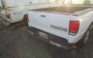Mazda-b-series-pickup-1995-5