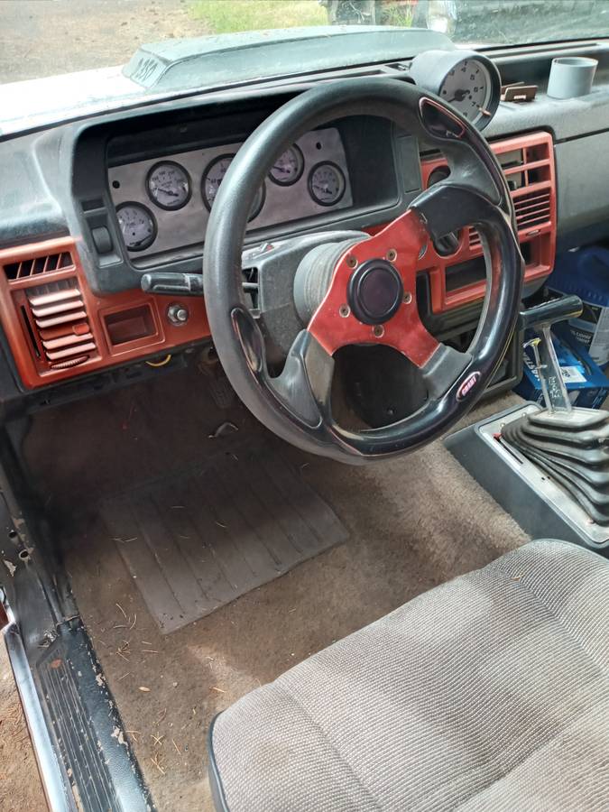 Mazda-b2200-1990-white-2