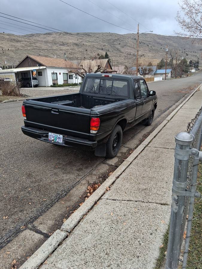 Mazda-b2300-1995-black-14