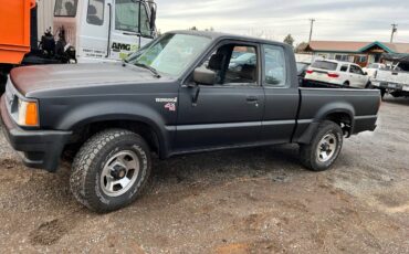 Mazda-b2600-4x4-xcab-1989
