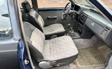 Mazda-b2600-4x4-xcab-1989-5