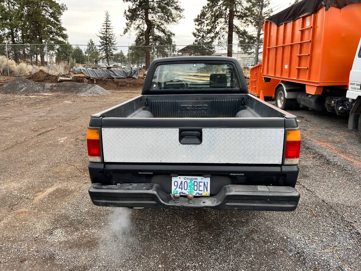 Mazda-b2600-4x4-xcab-1989-7