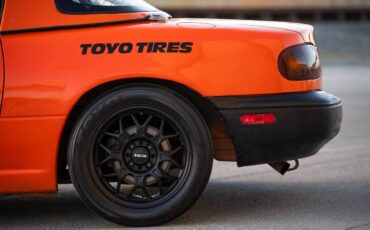 Mazda-miata-1995-orange-16