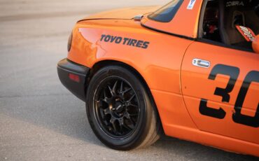 Mazda-miata-1995-orange-17