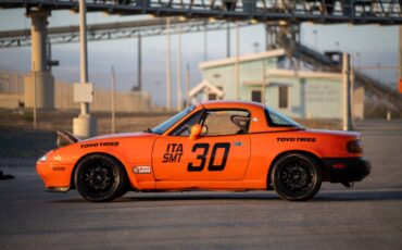 Mazda-miata-1995-orange-25