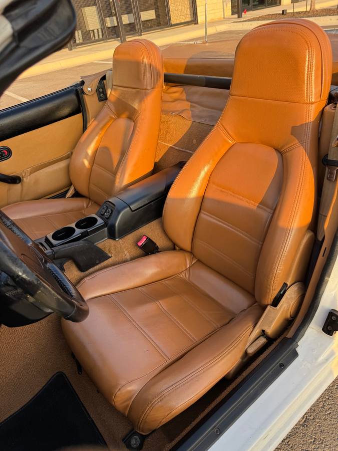 Mazda-miata-mx5-1995-white-12