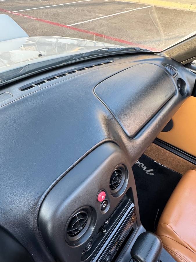 Mazda-miata-mx5-1995-white-13