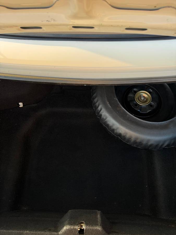 Mazda-miata-mx5-1995-white-17