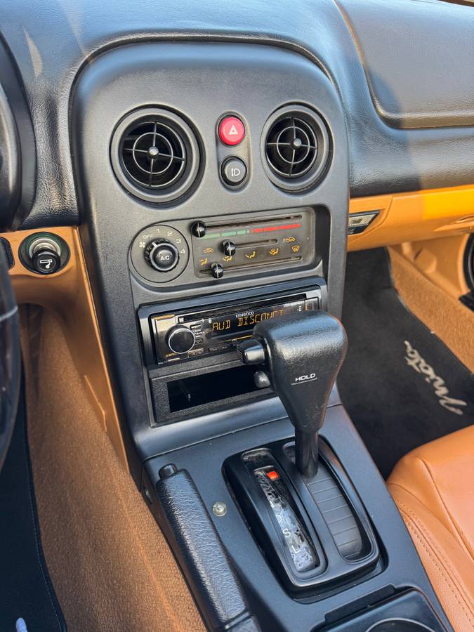 Mazda-miata-mx5-1995-white-17