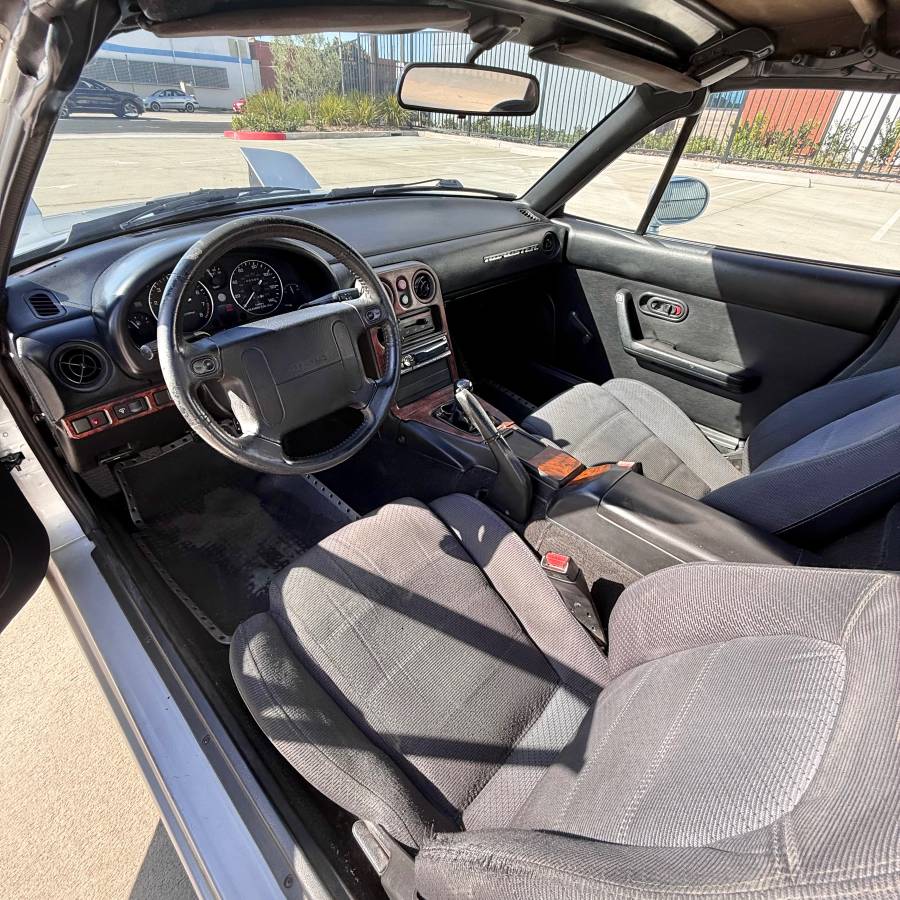 Mazda-mx-5-miata-1992-12