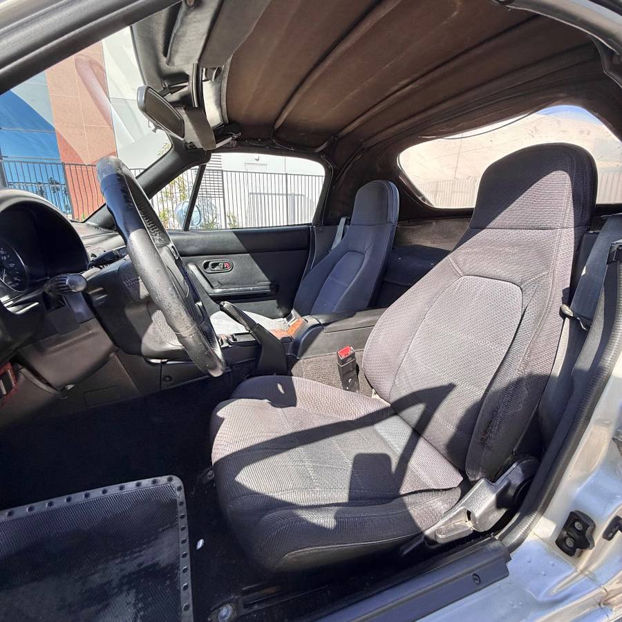 Mazda-mx-5-miata-1992-13