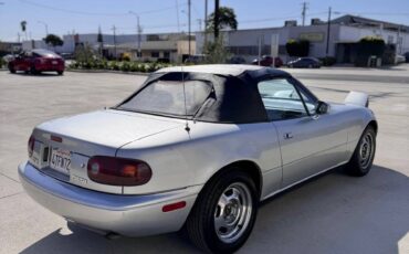 Mazda-mx-5-miata-1992-4